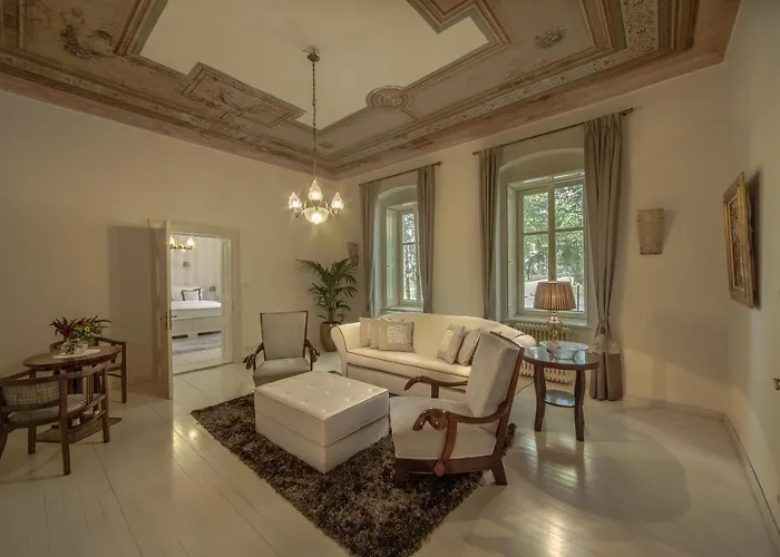 Kali Art 4* Köveskál