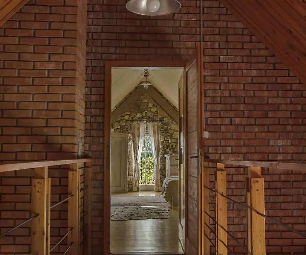 Kali Art 4* Köveskál